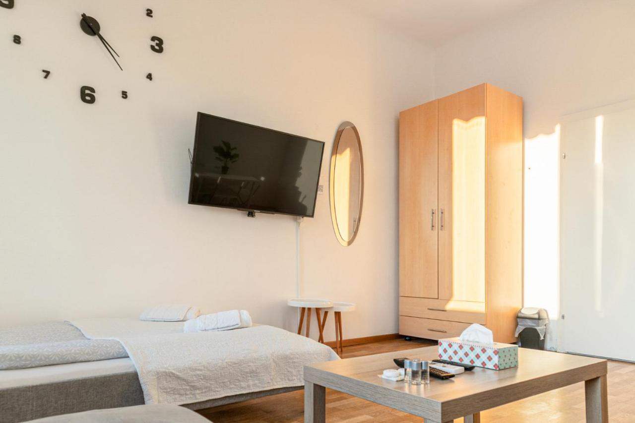 Joyful 2Br Apt. @ Millenium Tower And The Danube Wien Eksteriør billede